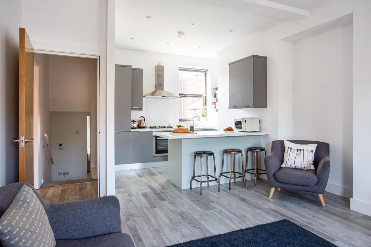 Modern Luxury Apartment, Sleeps 6, Best Location Белфаст Екстер'єр фото