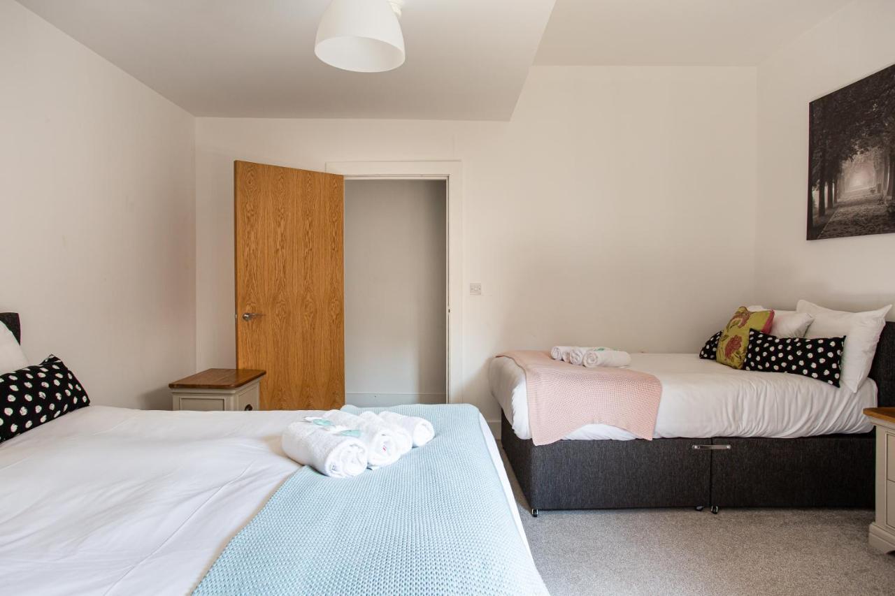 Modern Luxury Apartment, Sleeps 6, Best Location Белфаст Екстер'єр фото